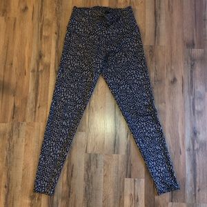 Onzie Leggings - Worn Once